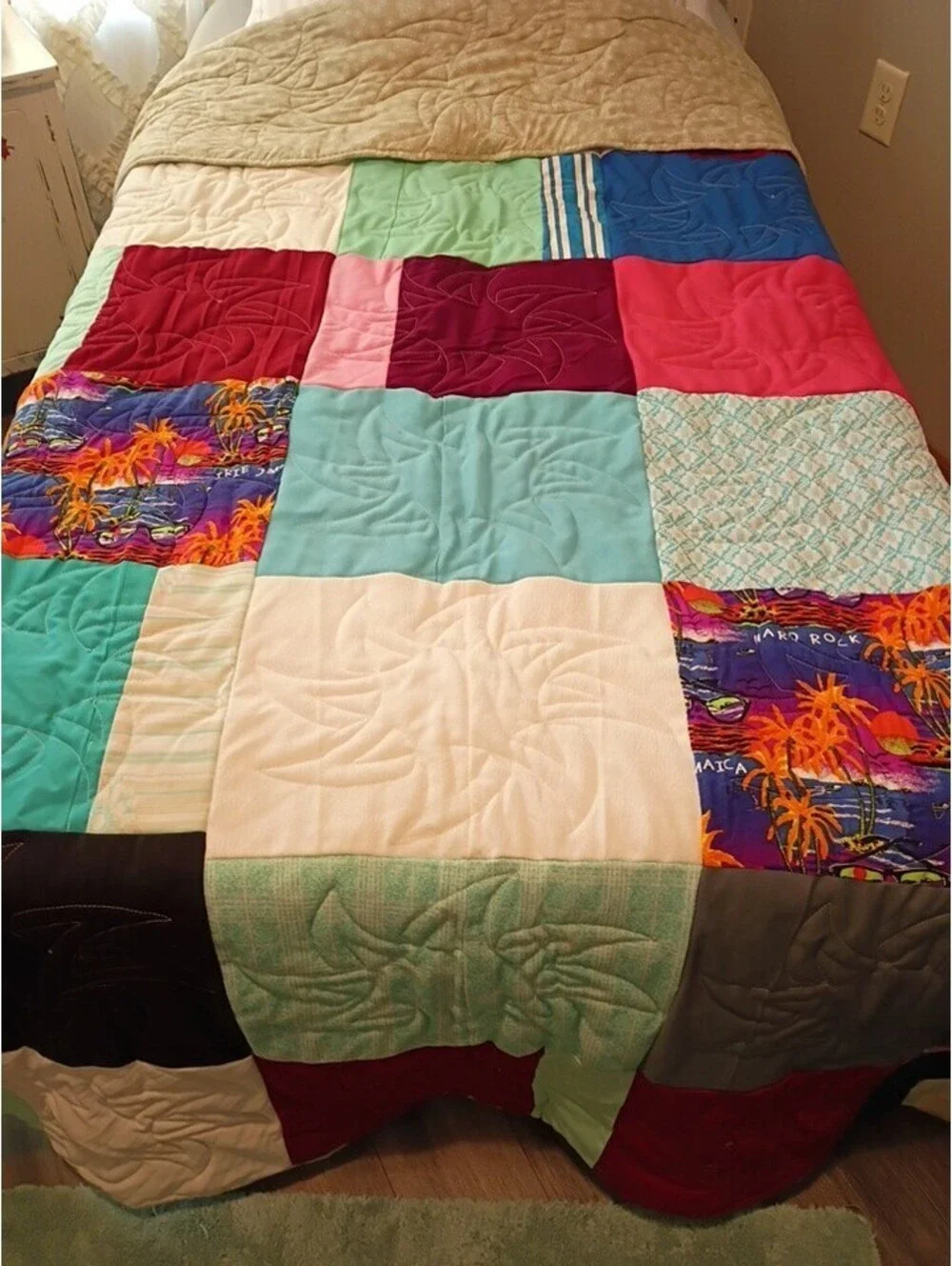 Vintage Handmade Mutt Patchwork Quilt Tribal Sun Hard Rock Coastal 71x90